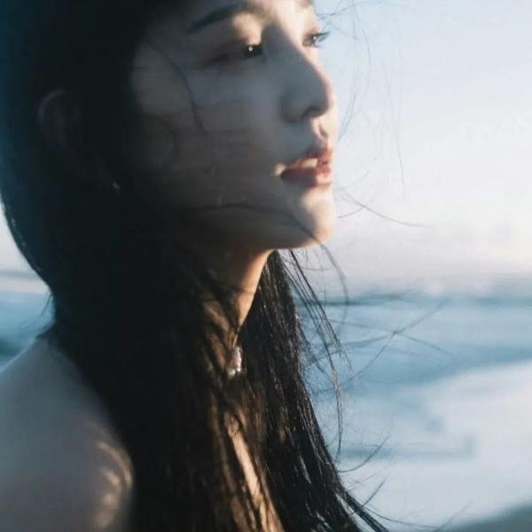 全知干预视角